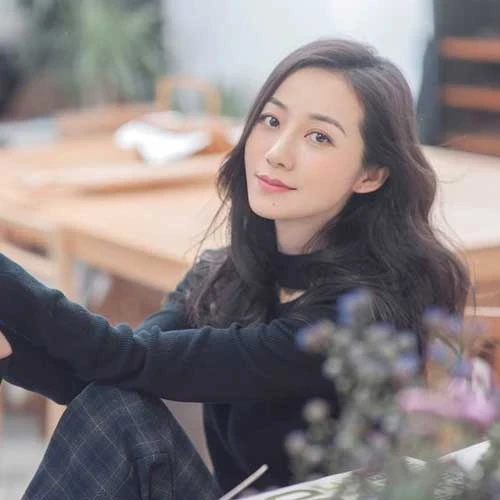 Chị Minh Phượng